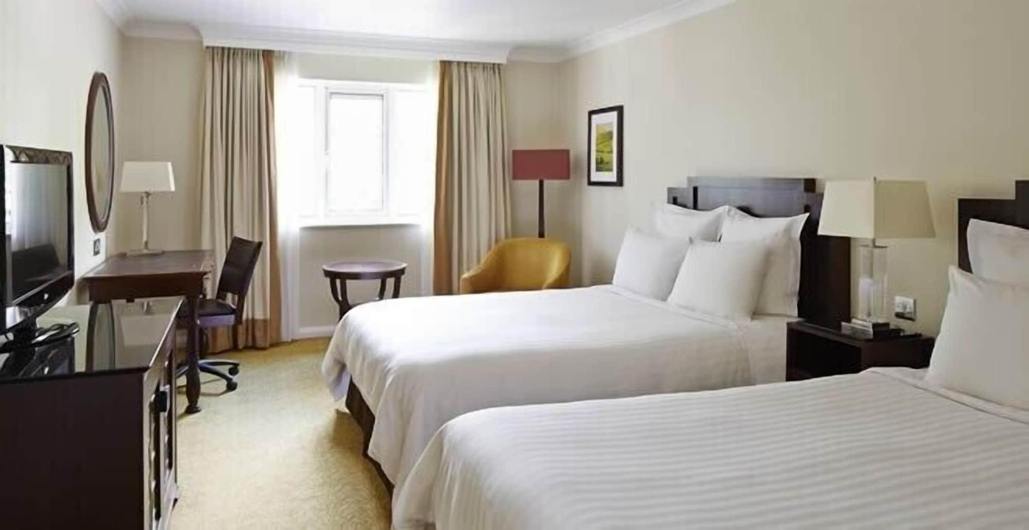Sprowston Manor Hotel, Golf & Country Club Норуич Екстериор снимка