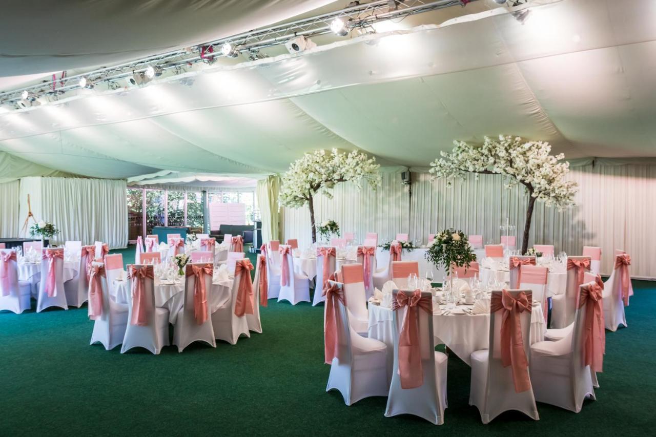 Sprowston Manor Hotel, Golf & Country Club Норуич Екстериор снимка